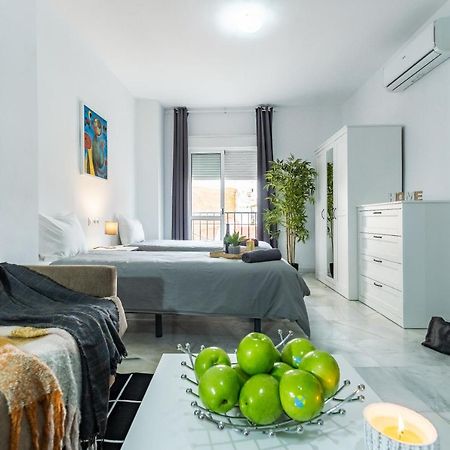 Marmoles Deluxe Apartment - Malaga Centro Екстериор снимка