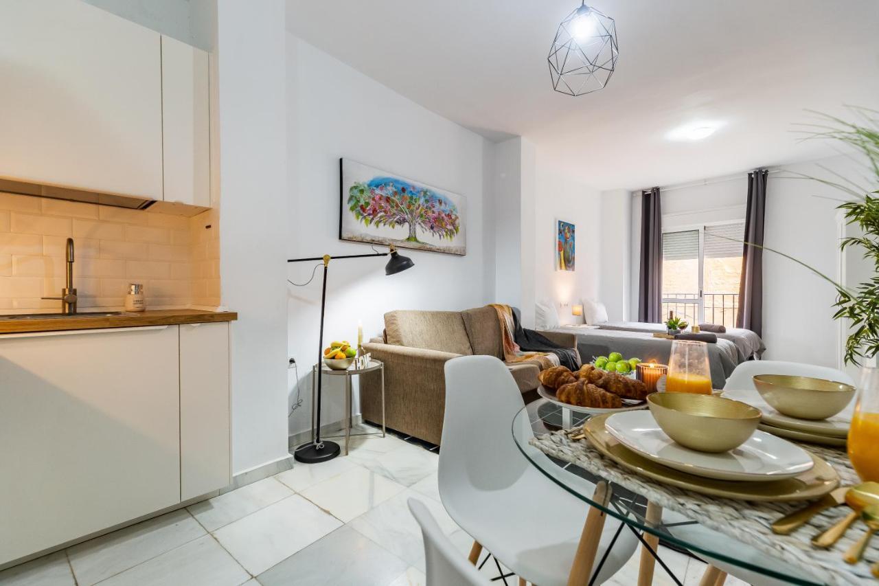 Marmoles Deluxe Apartment - Malaga Centro Екстериор снимка